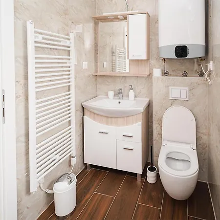 Holiday home 4 Bedroom Cozy In