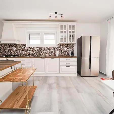 Holiday home 4 Bedroom Cozy In Krnica
